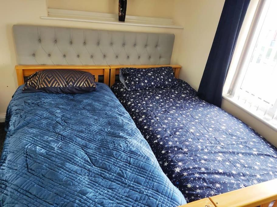 Cheerful 2-Bedroom Home With Off Street Parking Blackpool Exterior photo